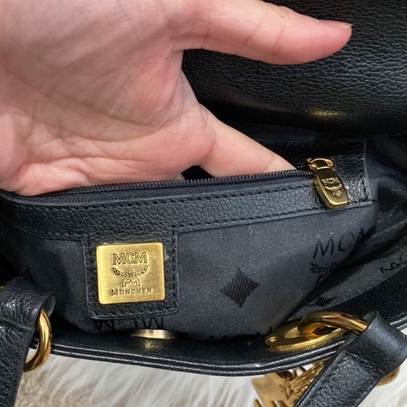 MCM - Picture 6 of 7